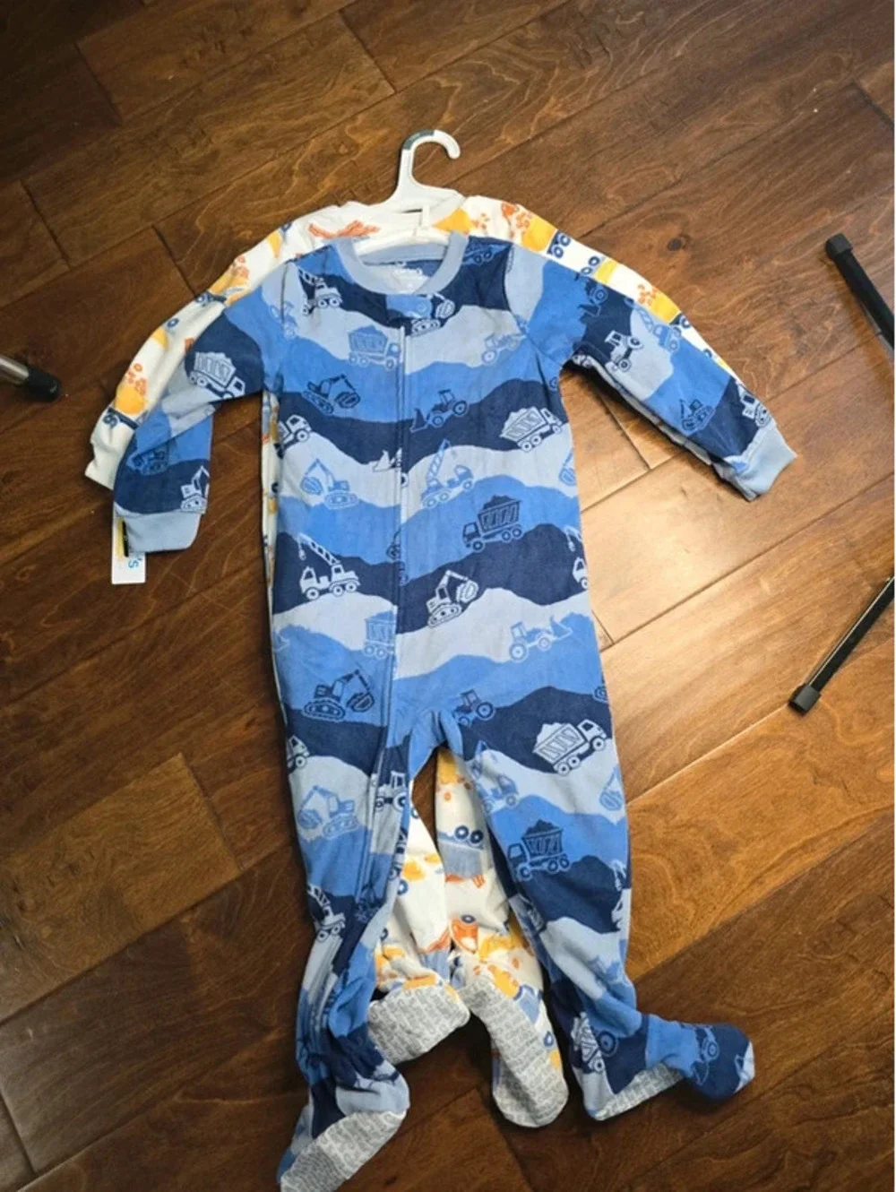3t brand new fleece pajamas from target item 267G7